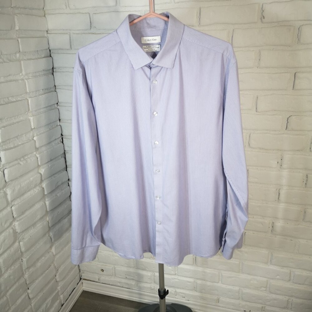 Calvin Klein All Season Stretch Slim Fit Wicking Men's Size XL Purple Shirt